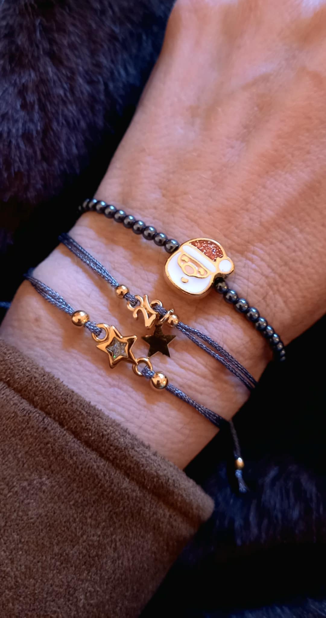 Βραχιόλι με αιματίτες και μοτίφ Αγιο Βασίλη