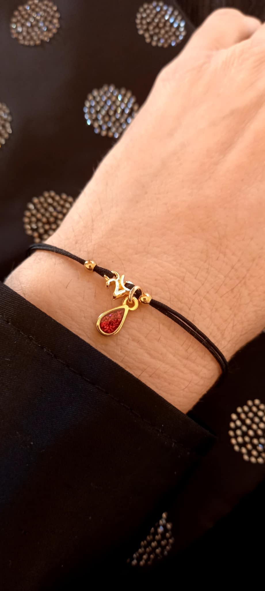 Βραχιόλι - γούρι 2026 με επιχρυσωμένα στοιχεία