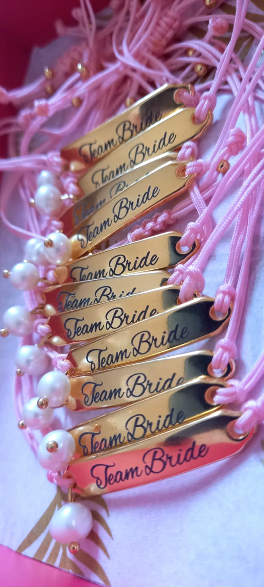 Βραχιόλι team bride για bachelor party με μαργαριτάρι καλλιέργειας