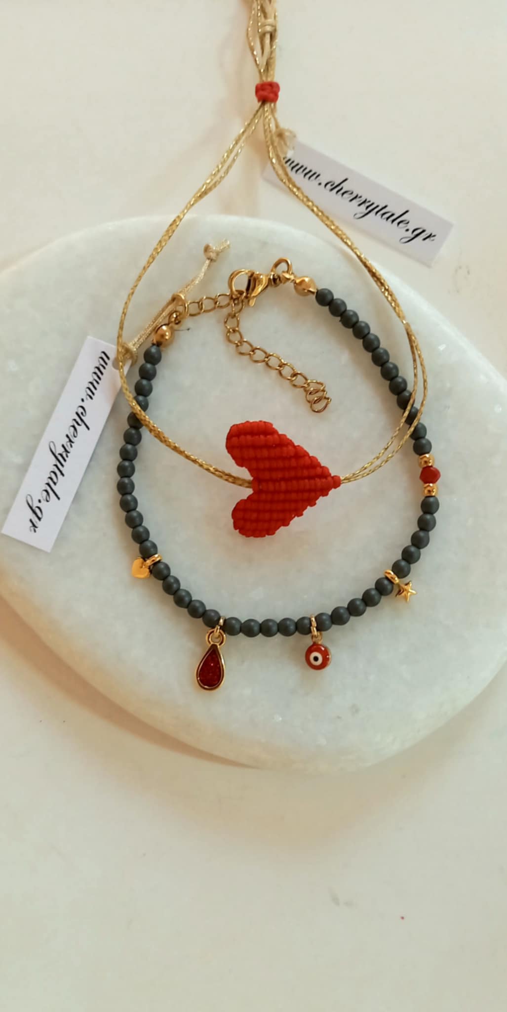 Βραχιόλι με καρδιά μακραμέ