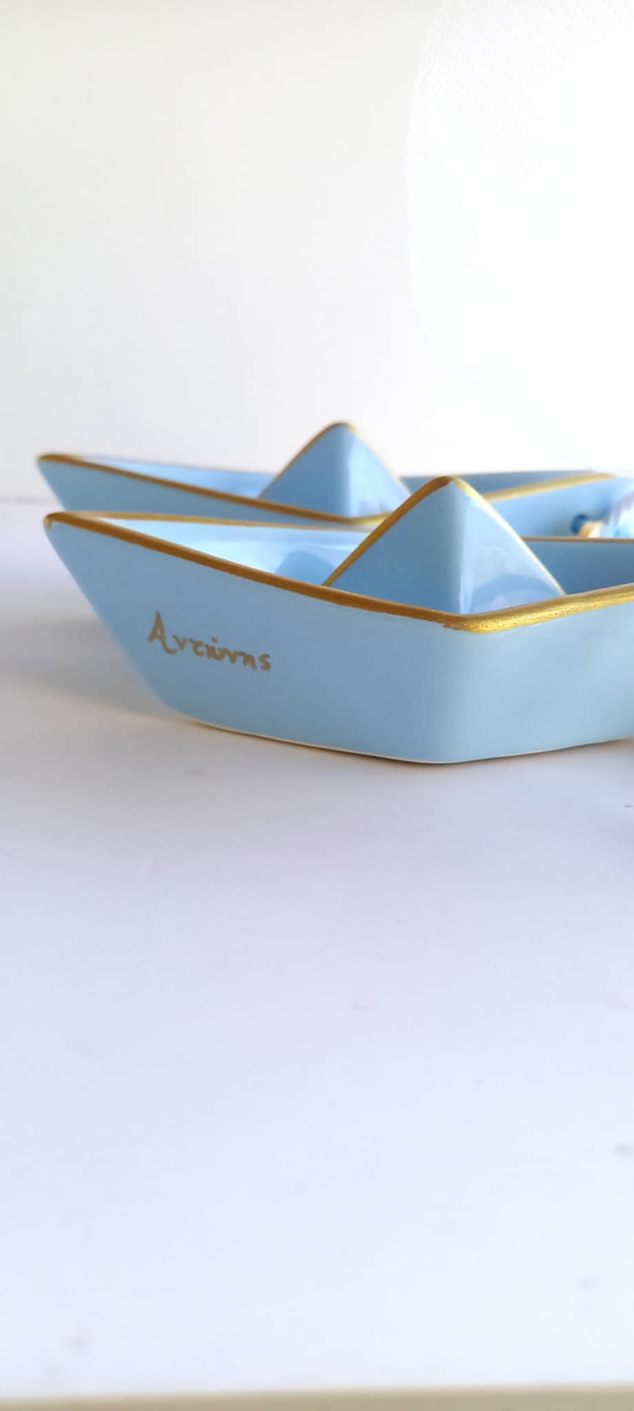 Μπομπονιέρα βάπτισης κεραμικό καράβι με κωνσταντινάτο και όνομα