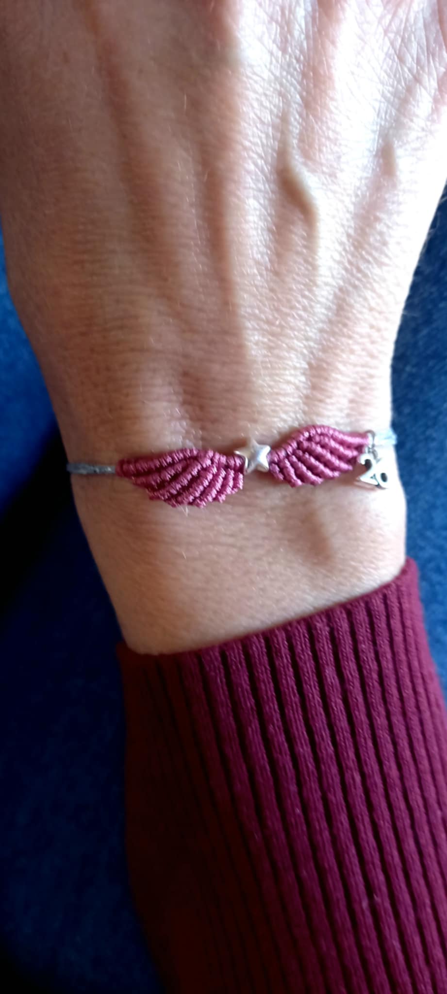 Βραχιόλι γούρι με μακραμέ φτερά αγγέλου