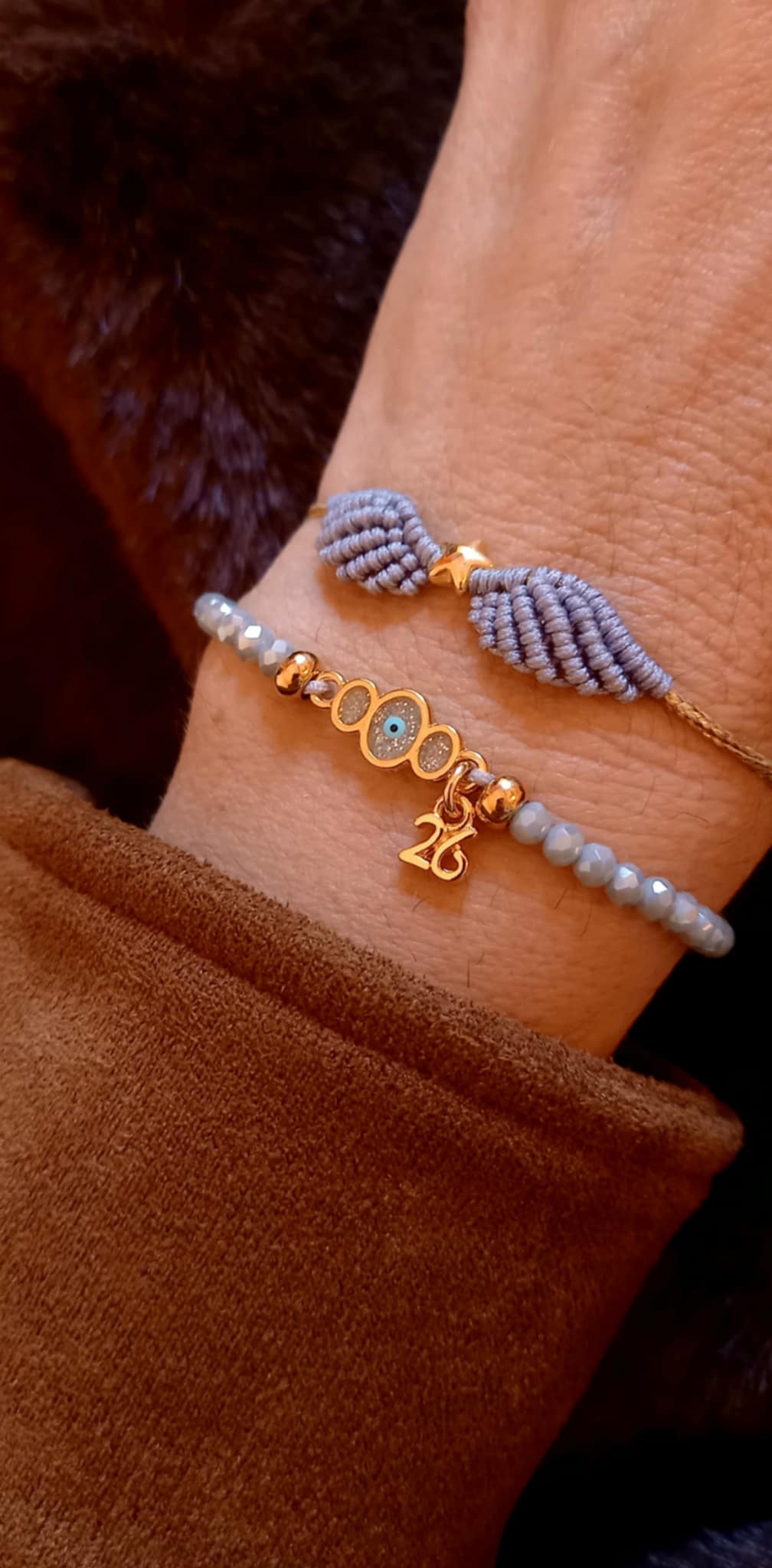 Βραχιόλι - γούρι 2026 με κρύσταλλα και επιχρυσωμένα στοιχεία