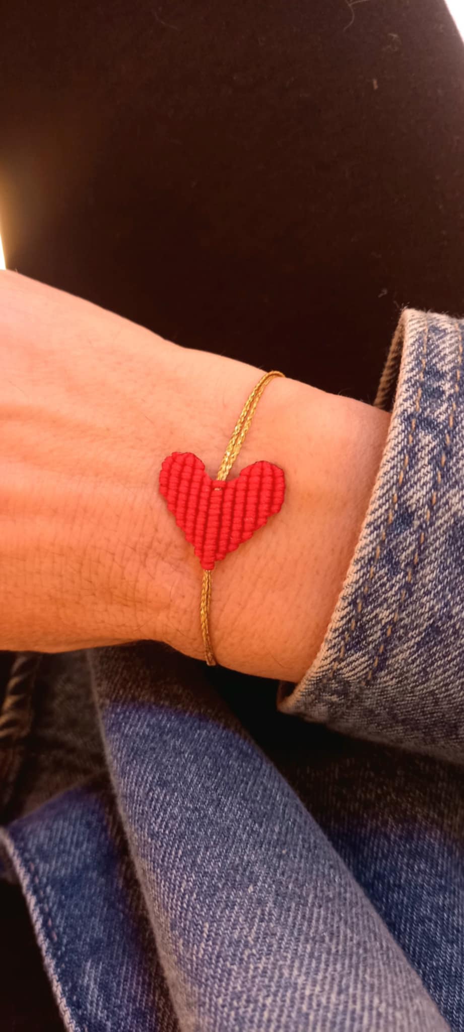 Βραχιόλι με καρδιά μακραμέ
