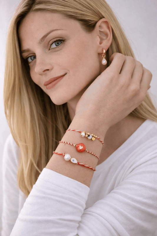 Βραχιόλι μαρτάκι με μοτίφ καρδιά με σμάλτο