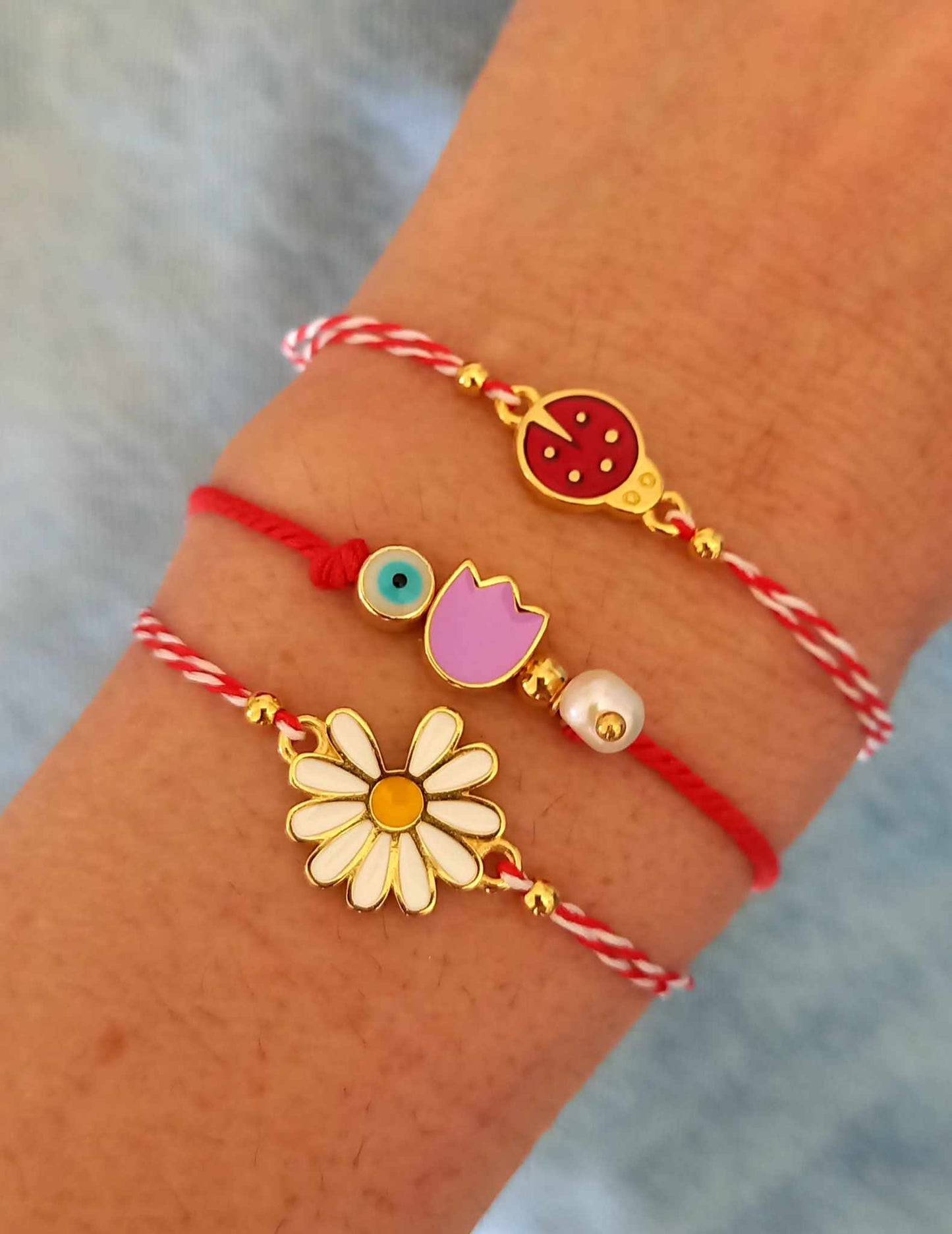 Βραχιόλι μαρτάκι με επιχρυσωμένα στοιχεία και μαργαριτάρι καλλιέργειας