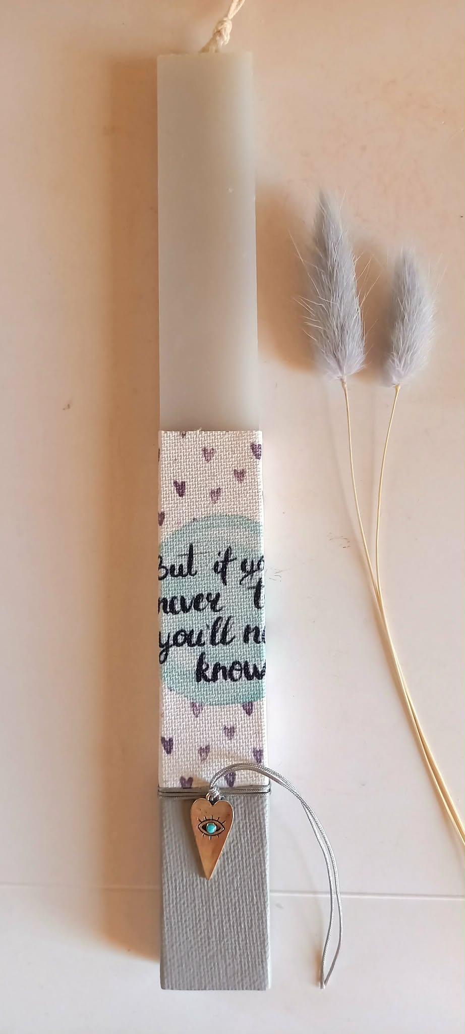 Αρωματική λαμπάδα με μεταλλικό στοιχείο