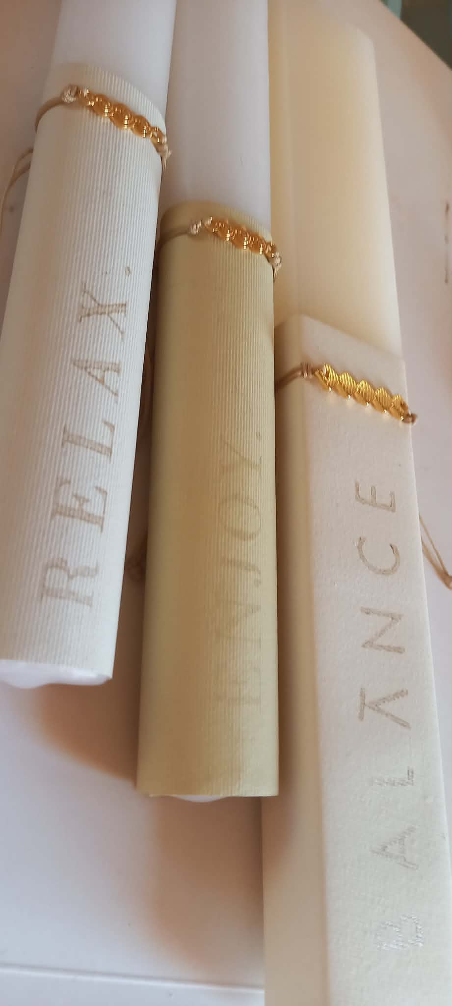 Αρωματική λαμπάδα με βραχιόλι