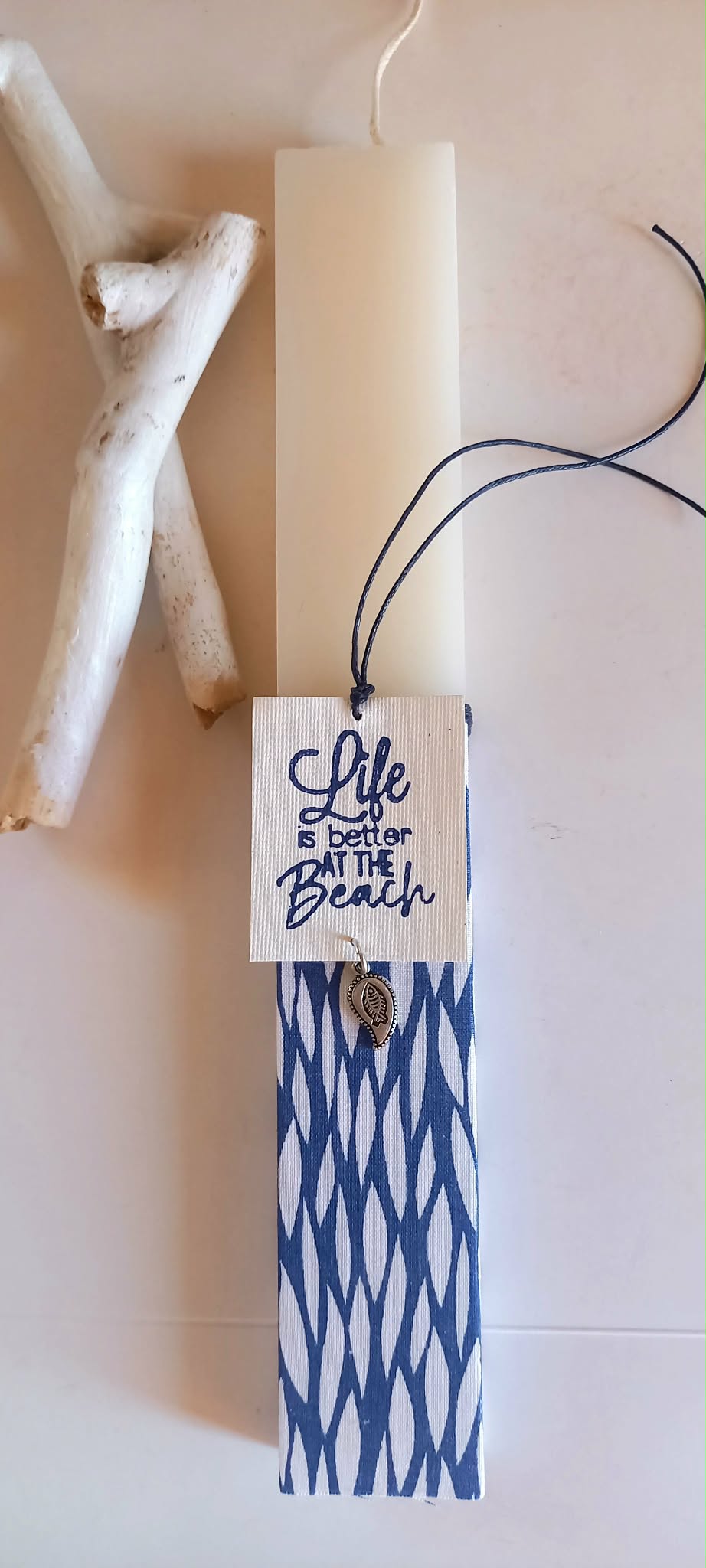 Αρωματική λαμπάδα με σελιδοδείκτη