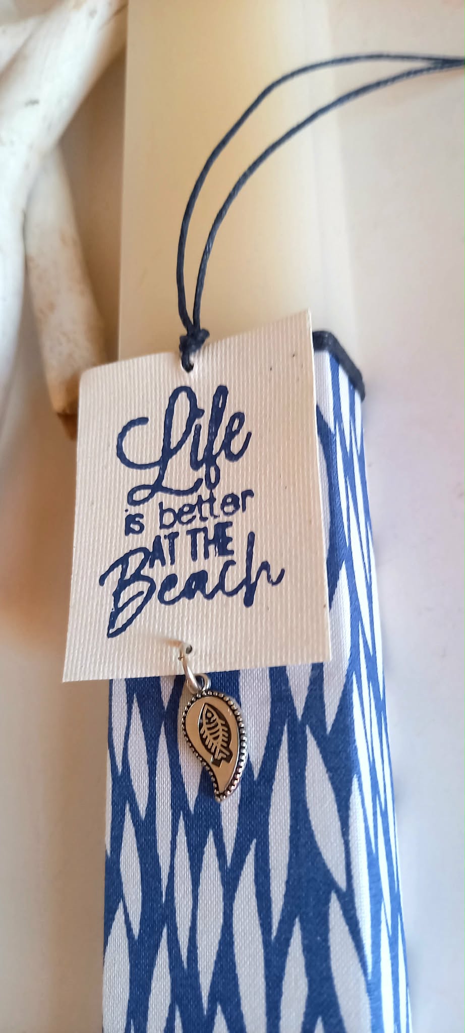 Αρωματική λαμπάδα με σελιδοδείκτη