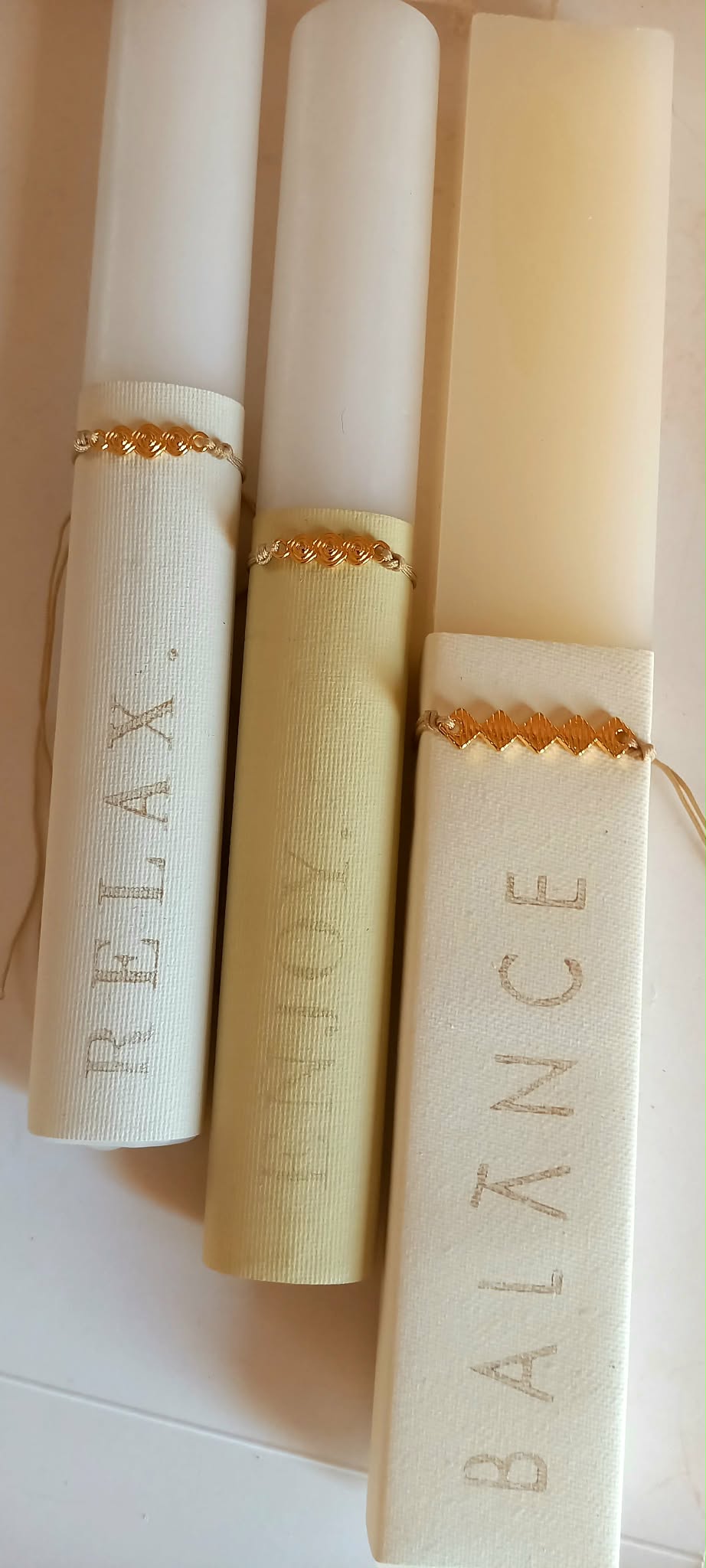 Αρωματική λαμπάδα με βραχιόλι