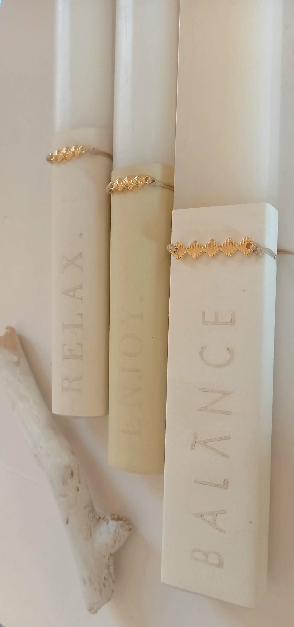 Αρωματική λαμπάδα με βραχιόλι