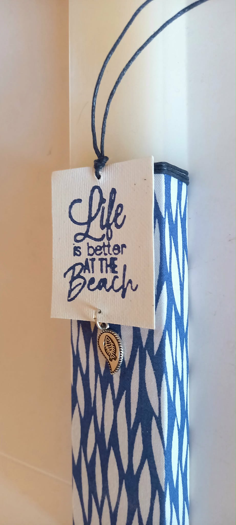 Αρωματική λαμπάδα με σελιδοδείκτη