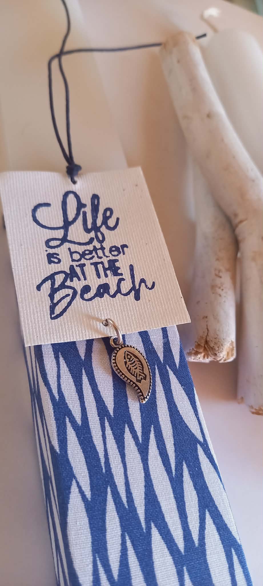 Αρωματική λαμπάδα με σελιδοδείκτη