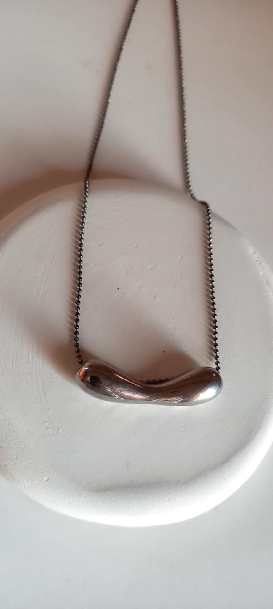 Κολιέ με ατσάλινο στοιχείο