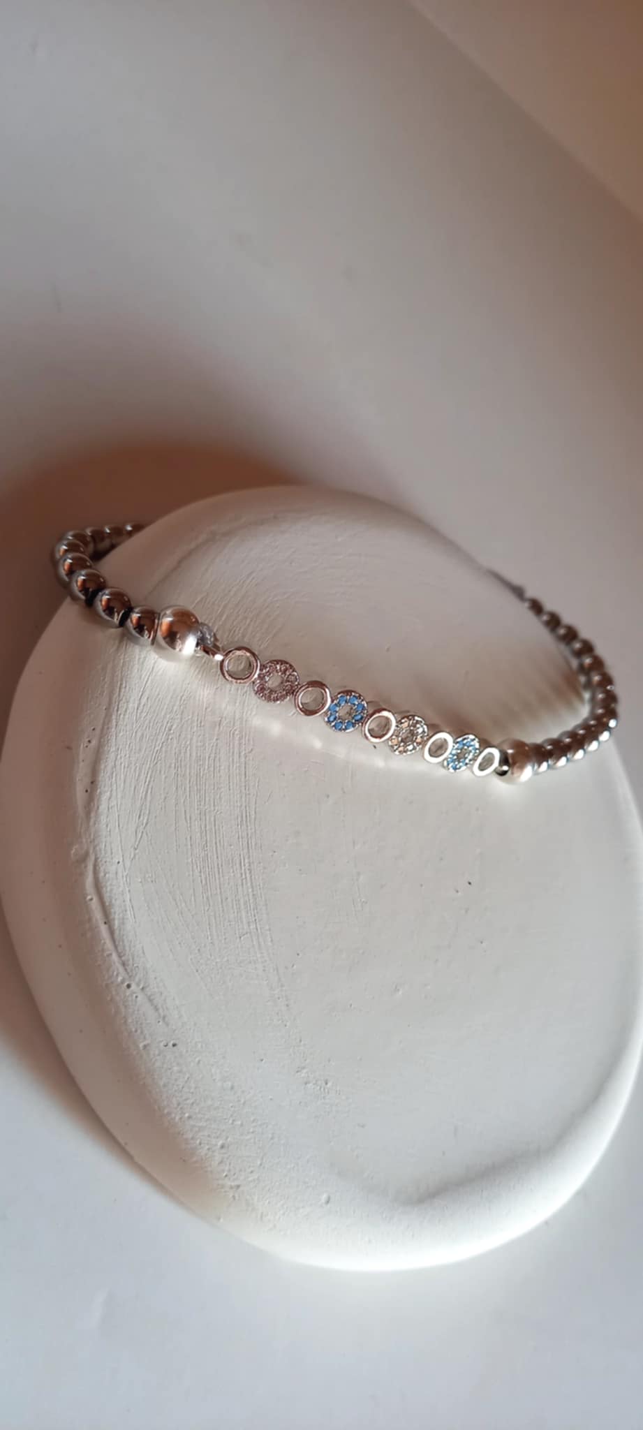 Βραχιόλι με αιματίτες και μοτίφ με ζιργκόν