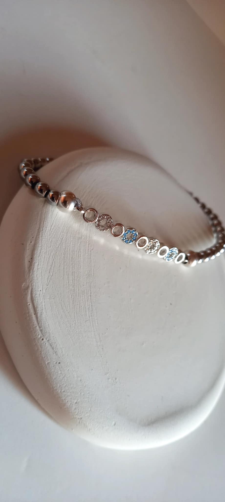 Βραχιόλι με αιματίτες και μοτίφ με ζιργκόν