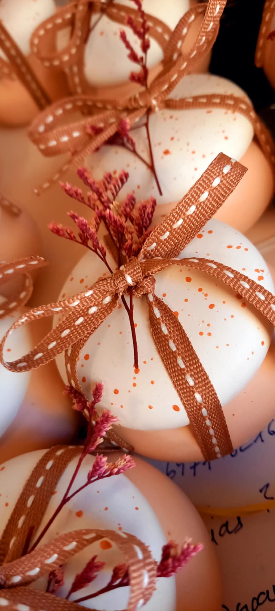 Μπομπονιέρα βάπτισης μπιζουτιέρα με αποξηραμένο λουλούδι