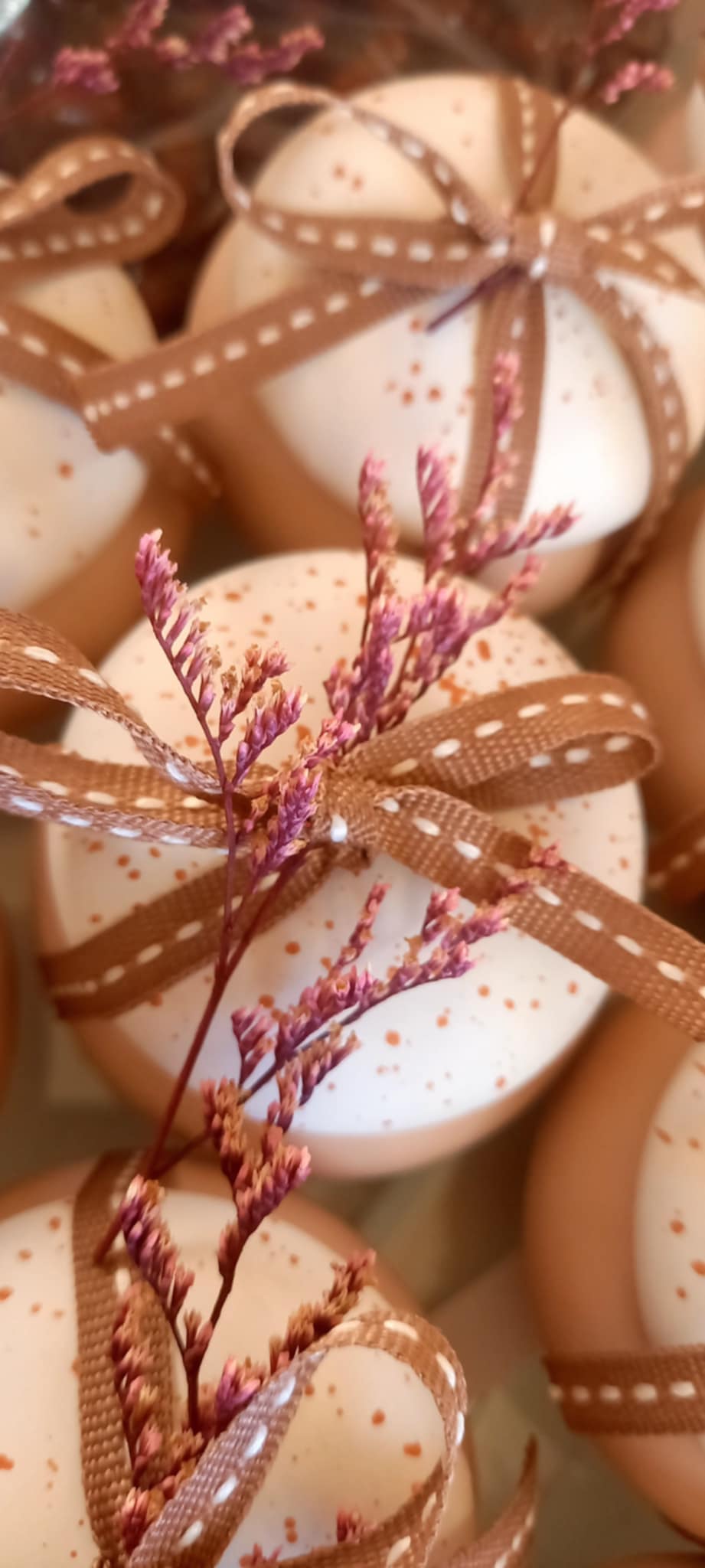 Μπομπονιέρα βάπτισης μπιζουτιέρα με αποξηραμένο λουλούδι