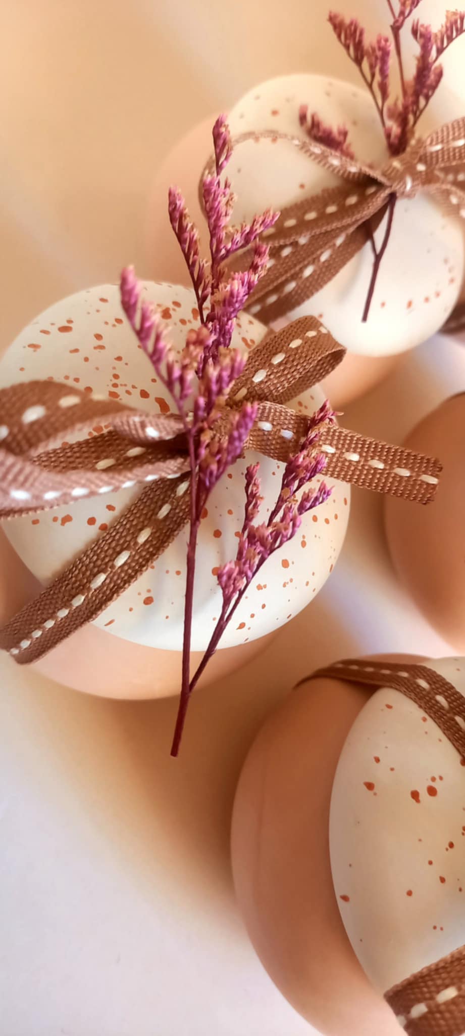 Μπομπονιέρα βάπτισης μπιζουτιέρα με αποξηραμένο λουλούδι