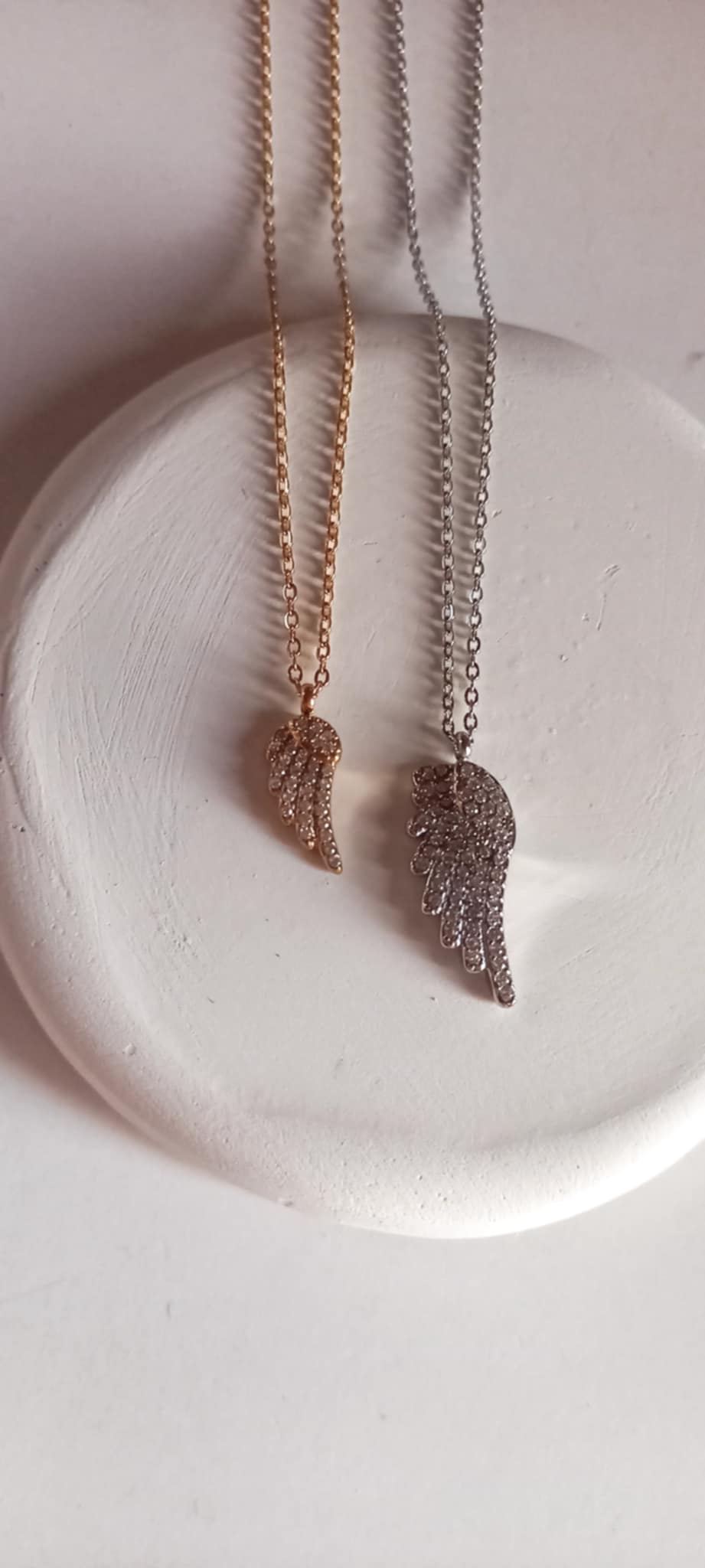 Κολιέ με μοτίφ φτερό αγγέλου