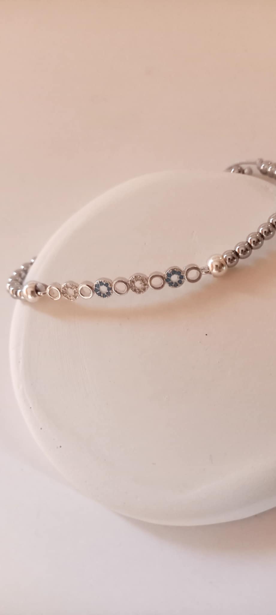 Βραχιόλι με αιματίτες και μοτίφ με ζιργκόν