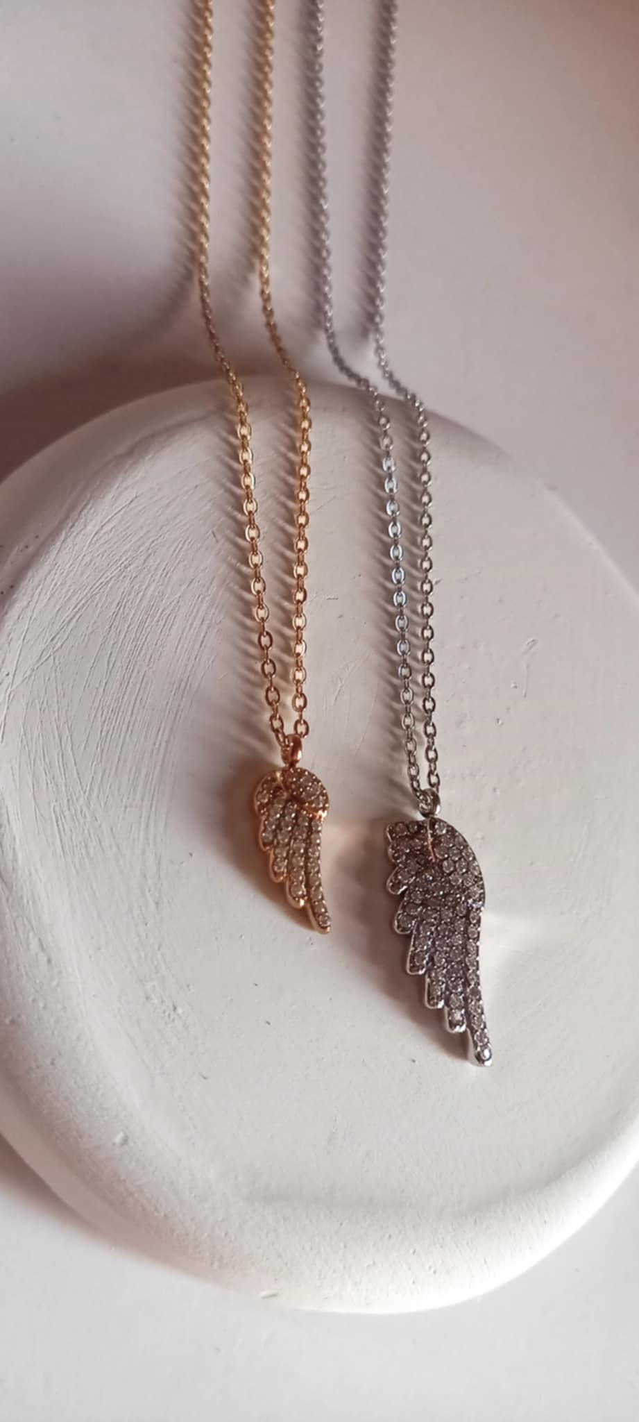 Κολιέ με αλυσίδα και ατσάλινο μοτίφ με ζιργκόν