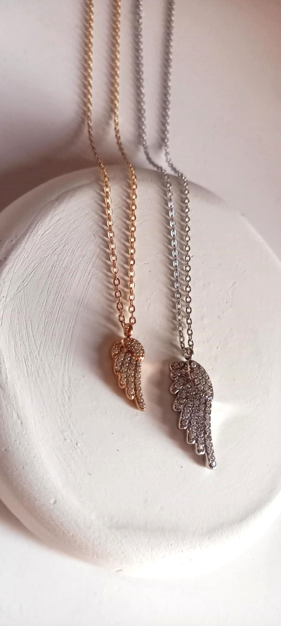 Κολιέ με μοτίφ φτερό αγγέλου