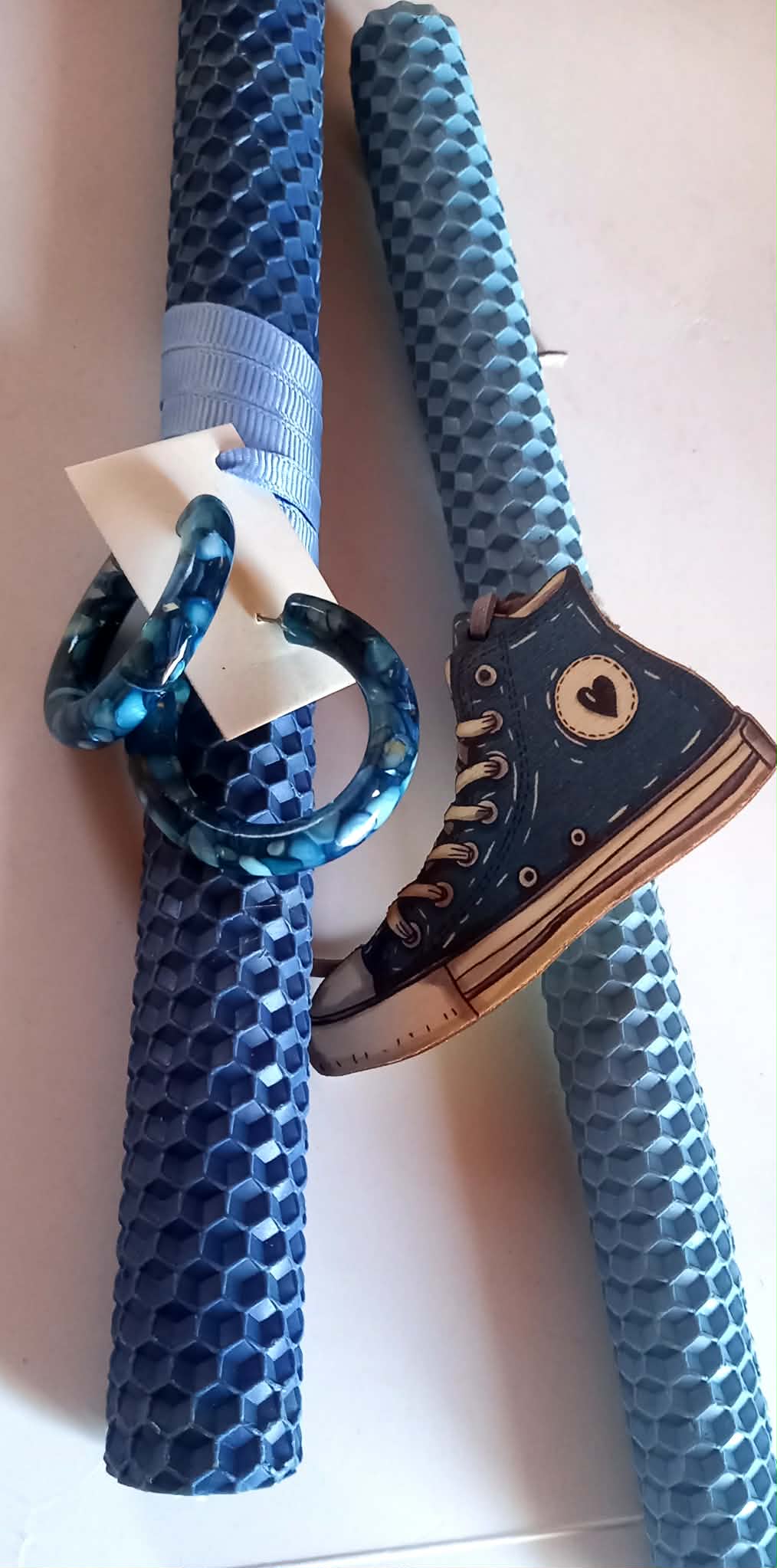 Λαμπάδα με μελισσοκέρι και σκουλαρίκια κρίκους