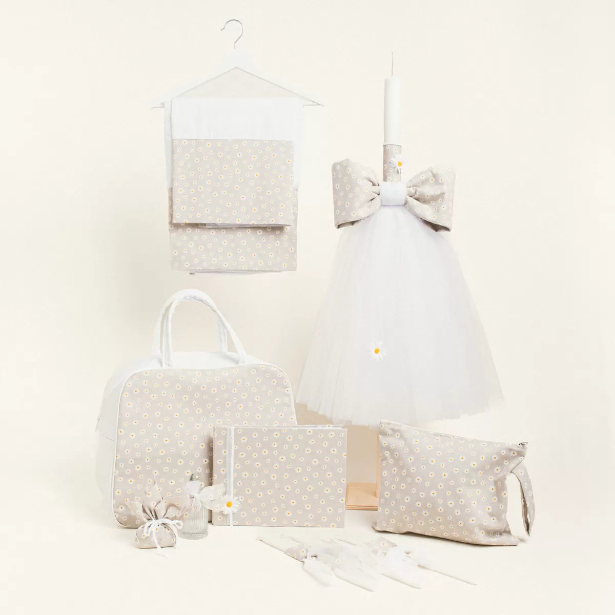 Σετ βάπτισης με μικρές μαργαρίτες