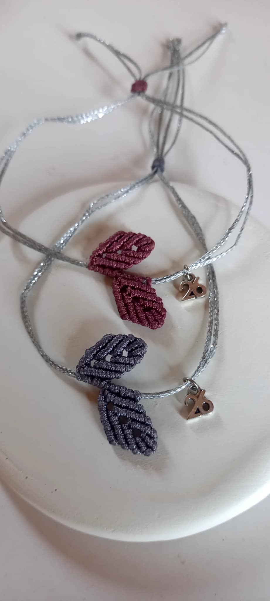 Βραχιόλι - γούρι με μακραμέ φύλλα