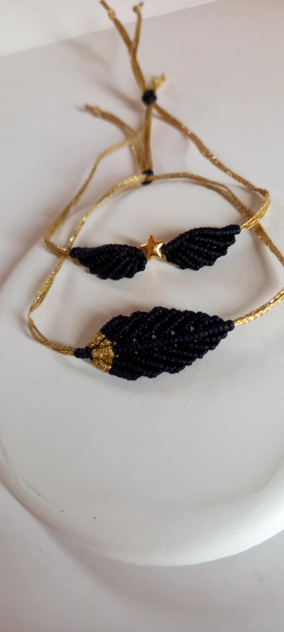 Χειροποίητο βραχιόλι με μακραμέ φύλλο