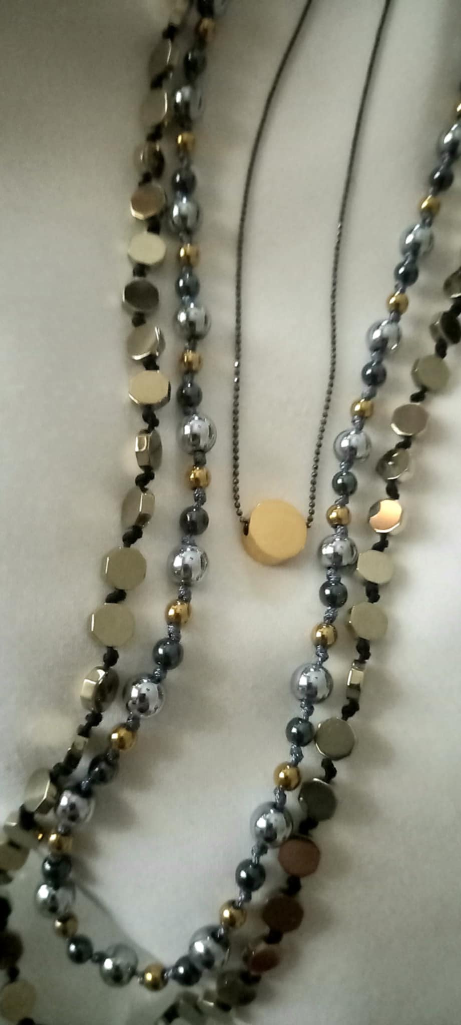 Κολιέ με αλυσίδα και ατσάλινο μοτίφ