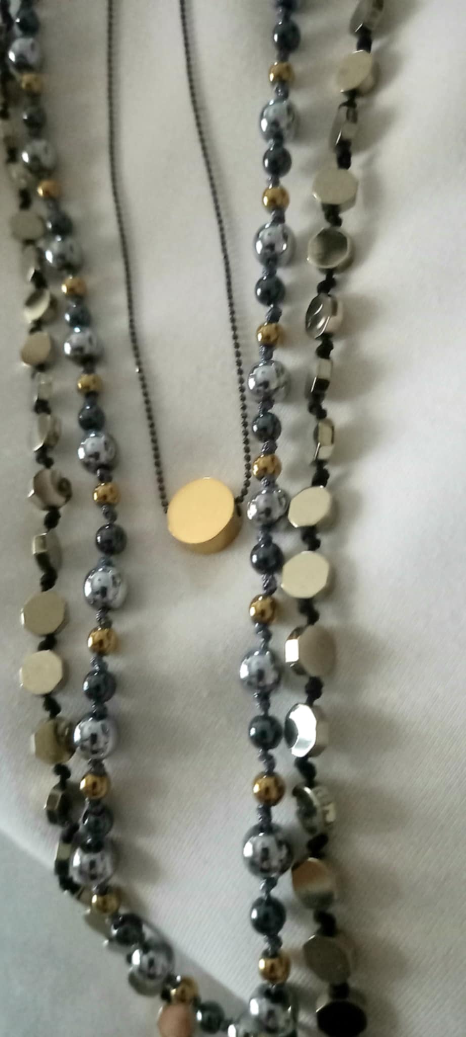 Κολιέ με αλυσίδα και ατσάλινο μοτίφ