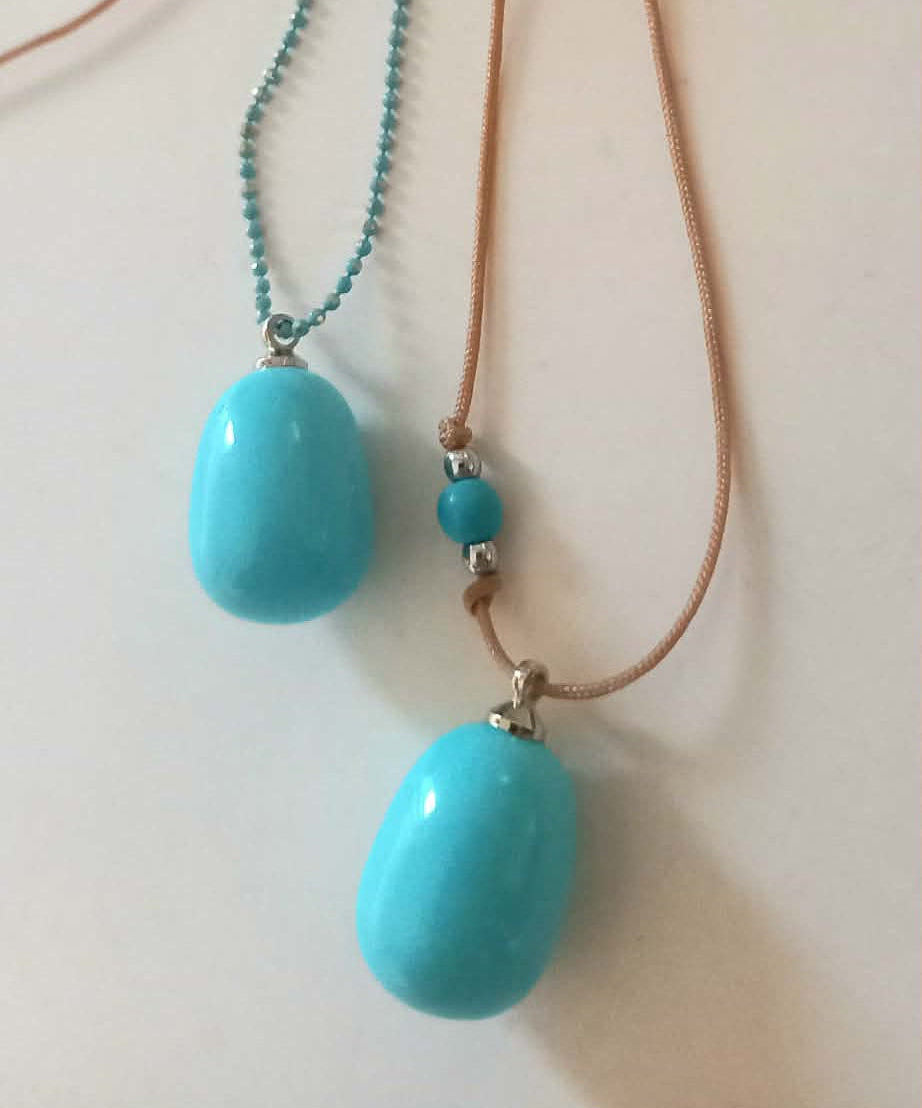 Κολιέ με κορδόνι και αυγό