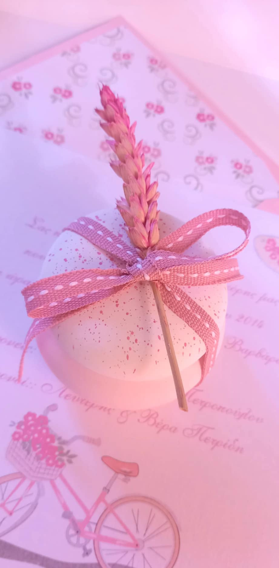 Μπομπονιέρα βάπτισης μπιζουτιέρα με αποξηραμένο λουλούδι και πιτσίλες