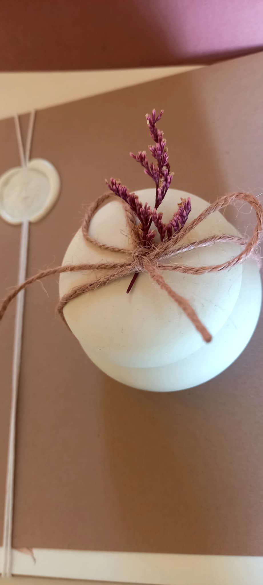 Μπομπονιέρα γάμου - βάπτισης μπιζουτιέρα με αποξηραμένο λουλούδι