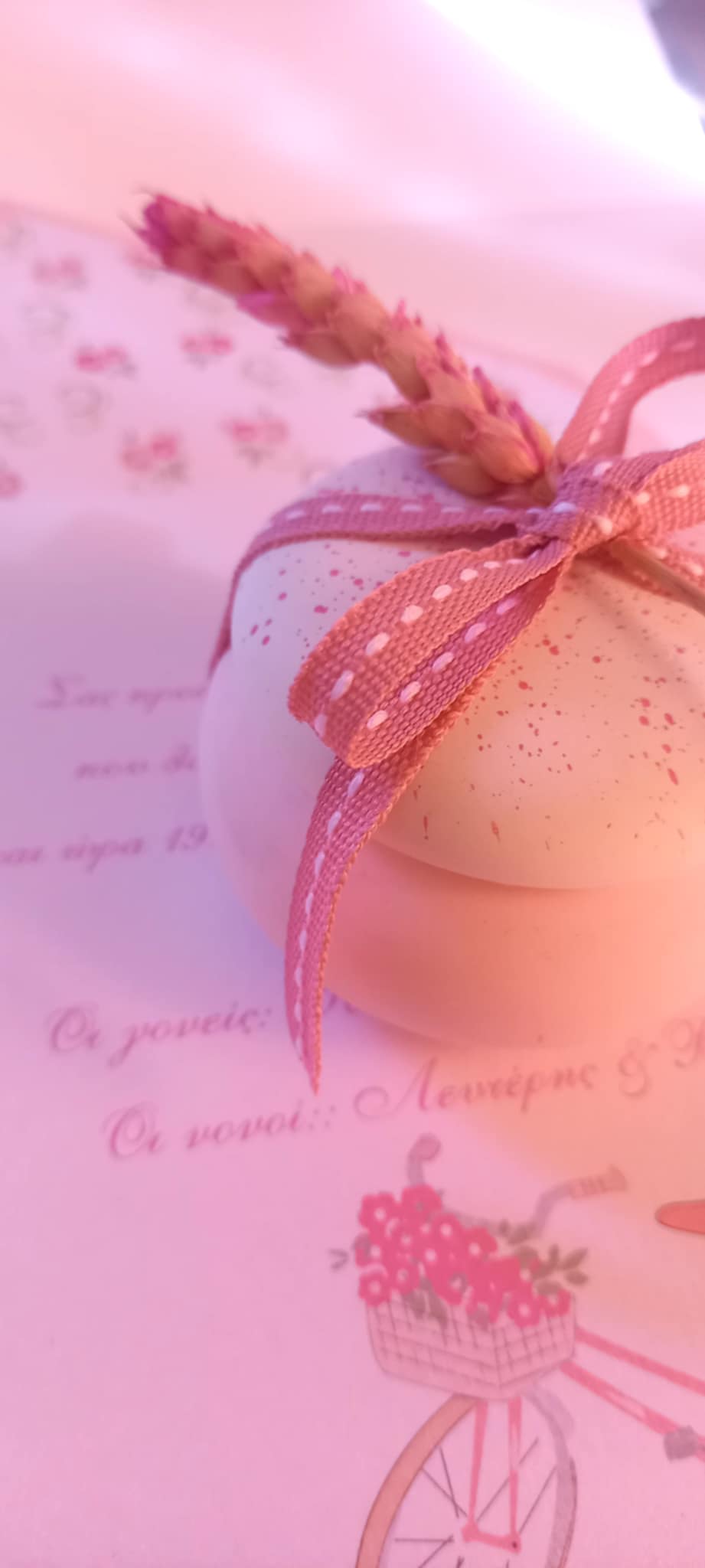 Μπομπονιέρα βάπτισης μπιζουτιέρα με αποξηραμένο λουλούδι και πιτσίλες