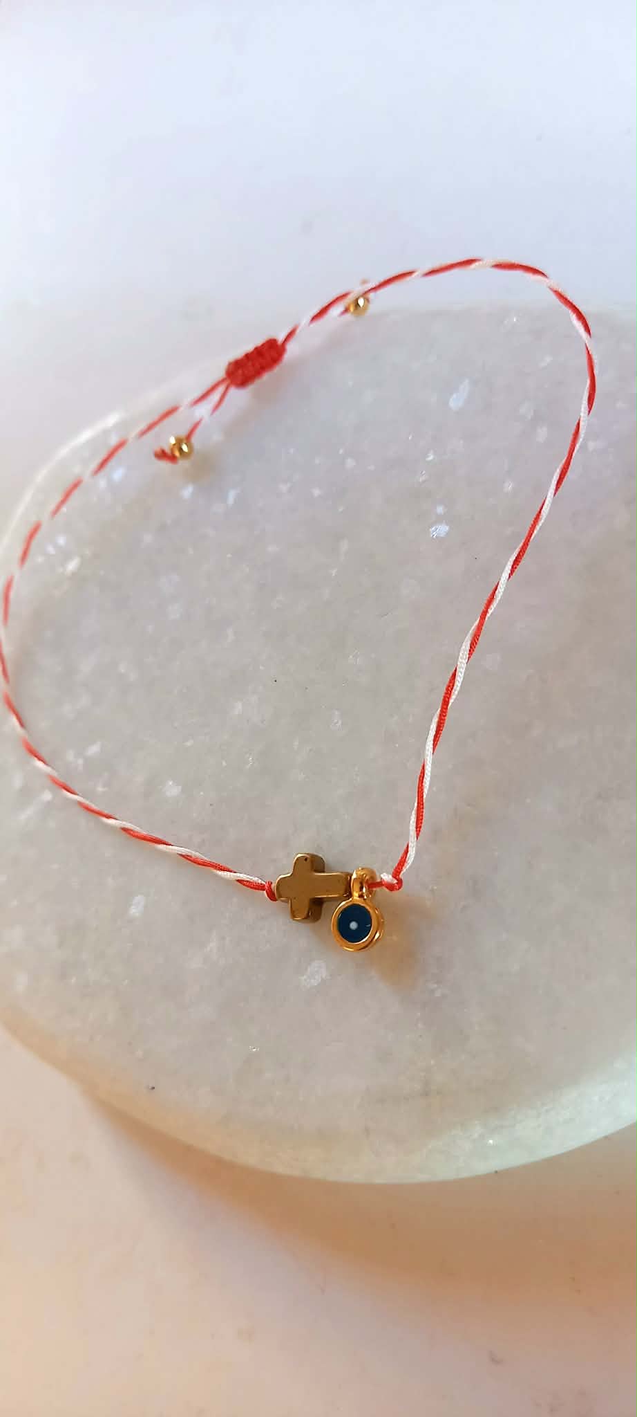 Βραχιόλι μαρτάκι με σταυρό αιματίτη και μάτι