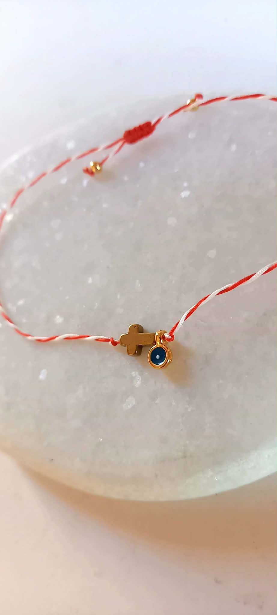 Βραχιόλι μαρτάκι με σταυρό αιματίτη και μάτι