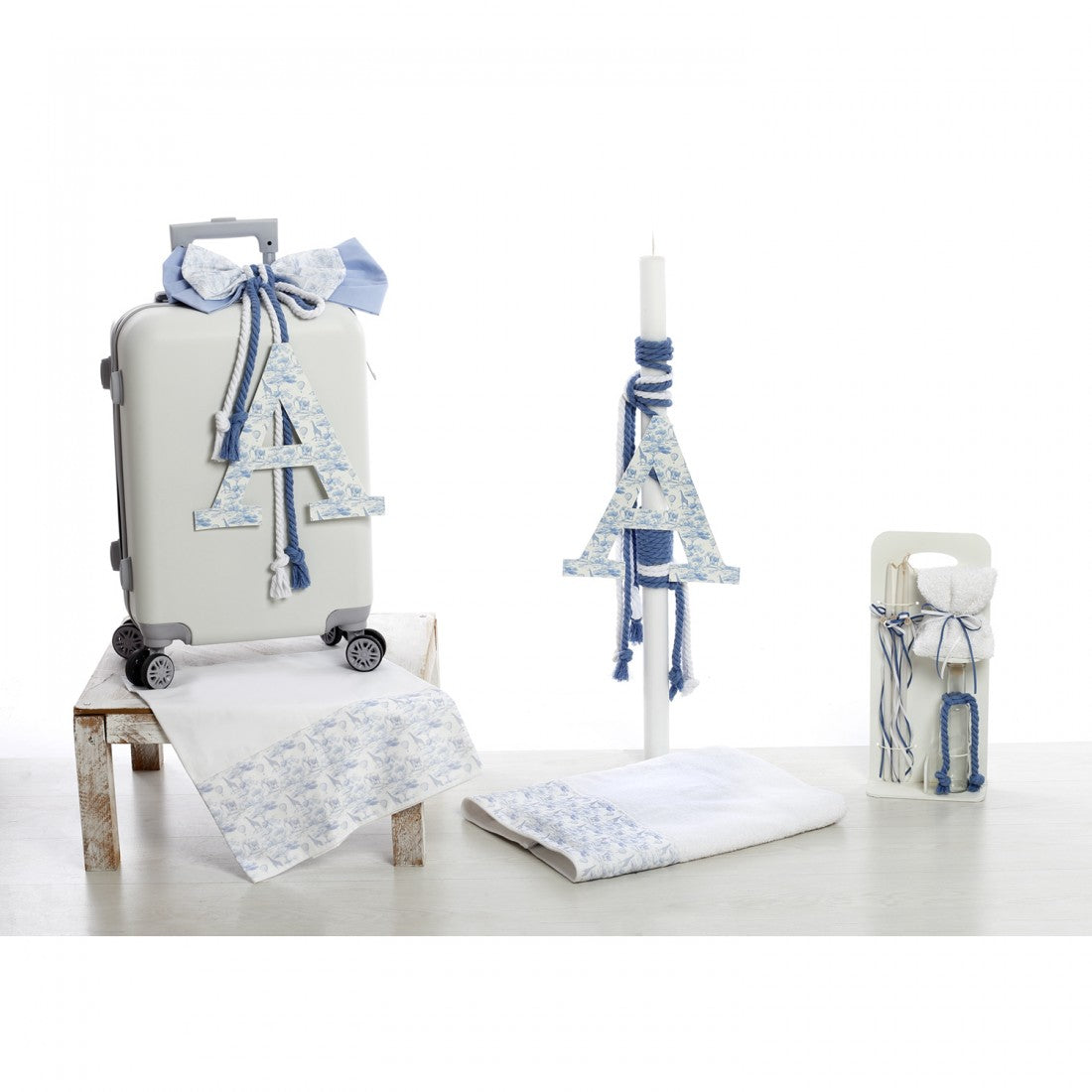 Σετ βάπτισης με μονόγραμμα toile de jouy