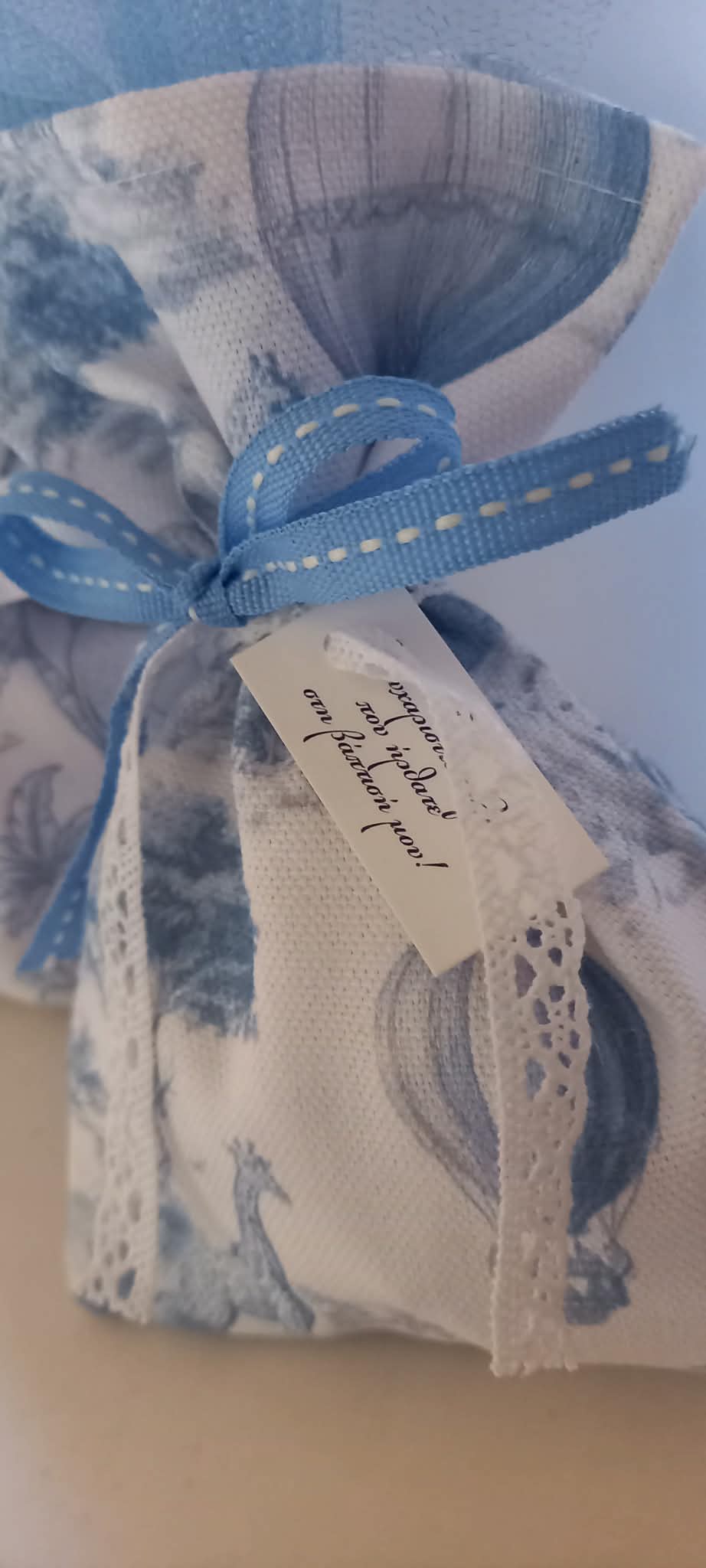 Μπομπονιέρα βάπτισης πουγκί με μοτίβο toile de jouy