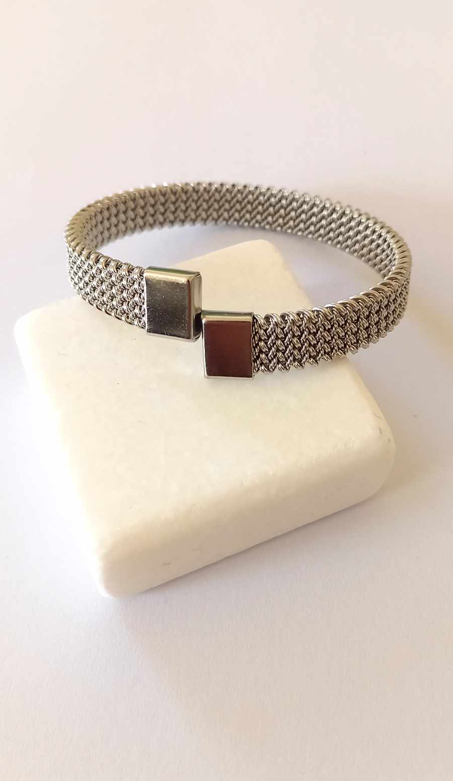 Χειροπέδα από ατσάλι