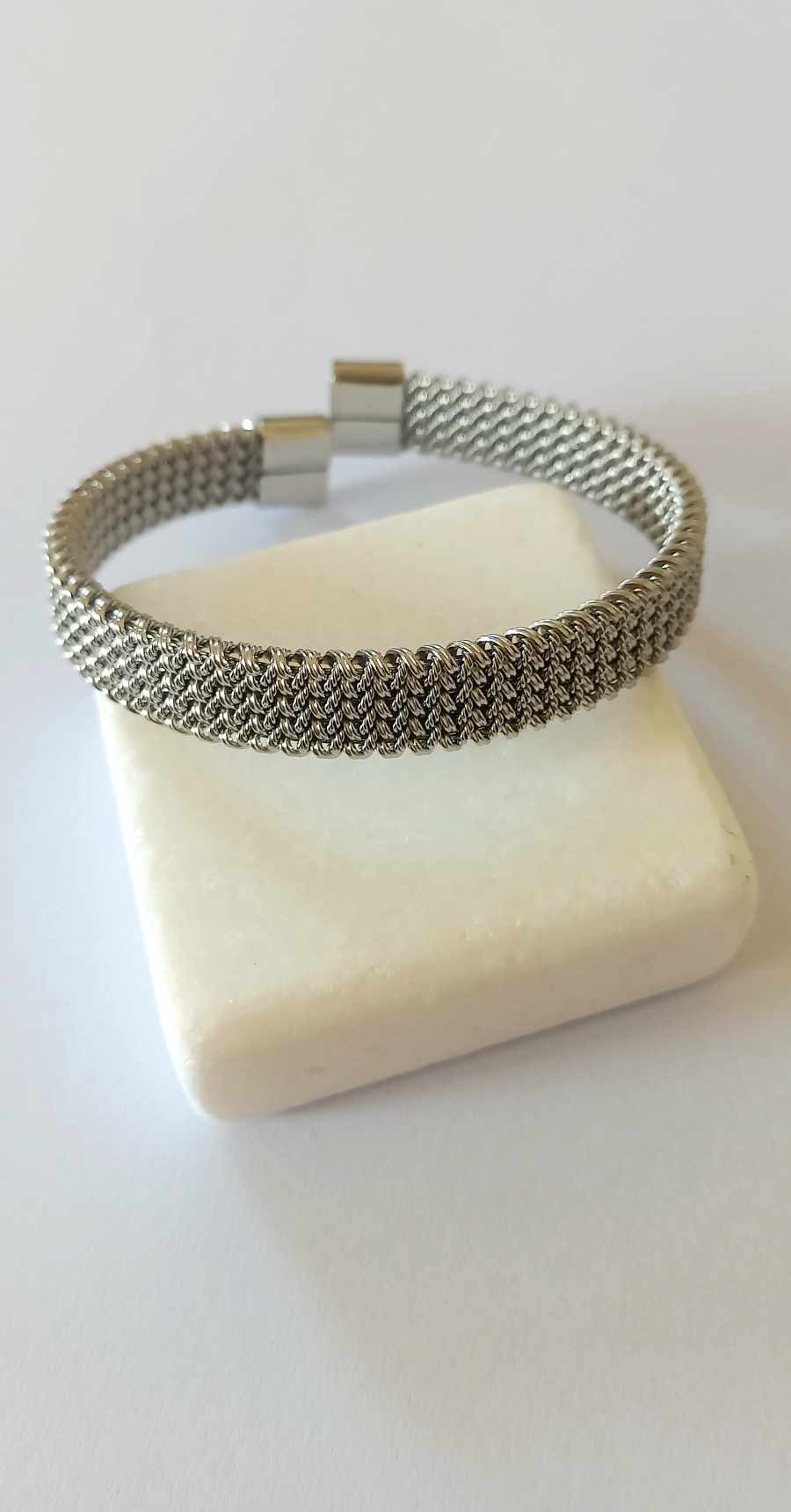 Χειροπέδα από ατσάλι