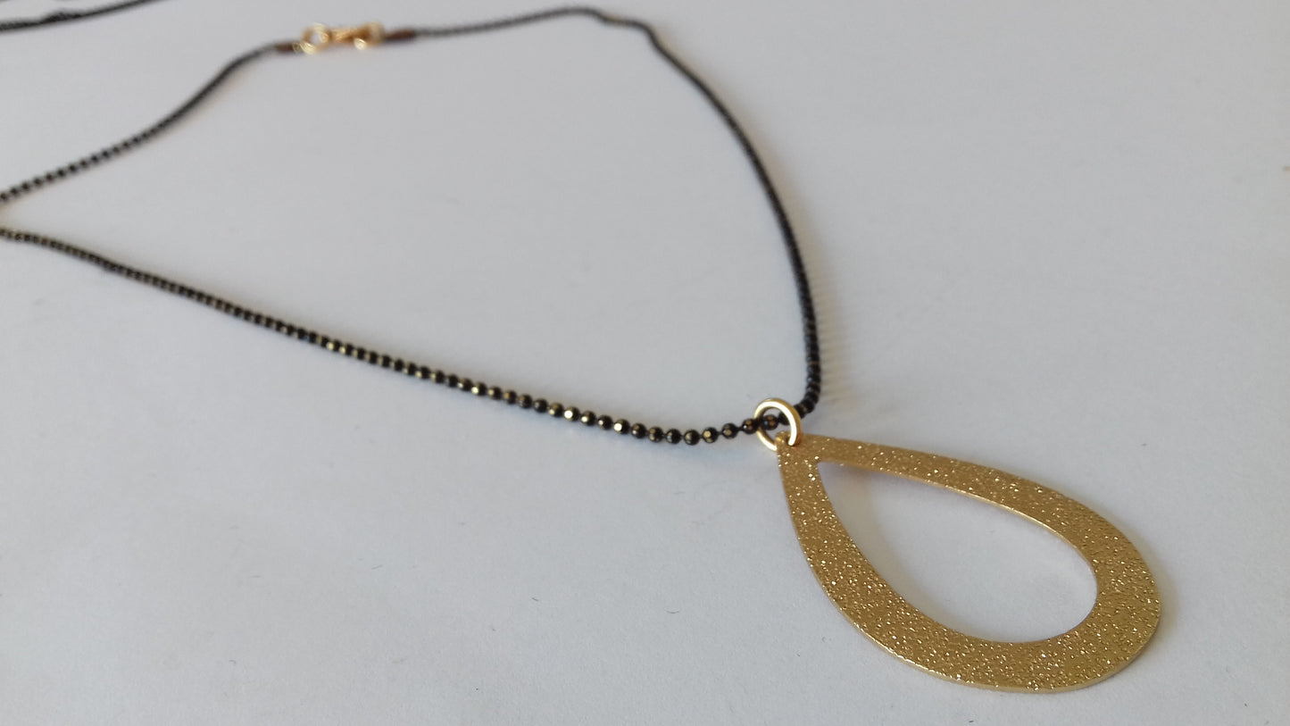 Gold drop chain necklace